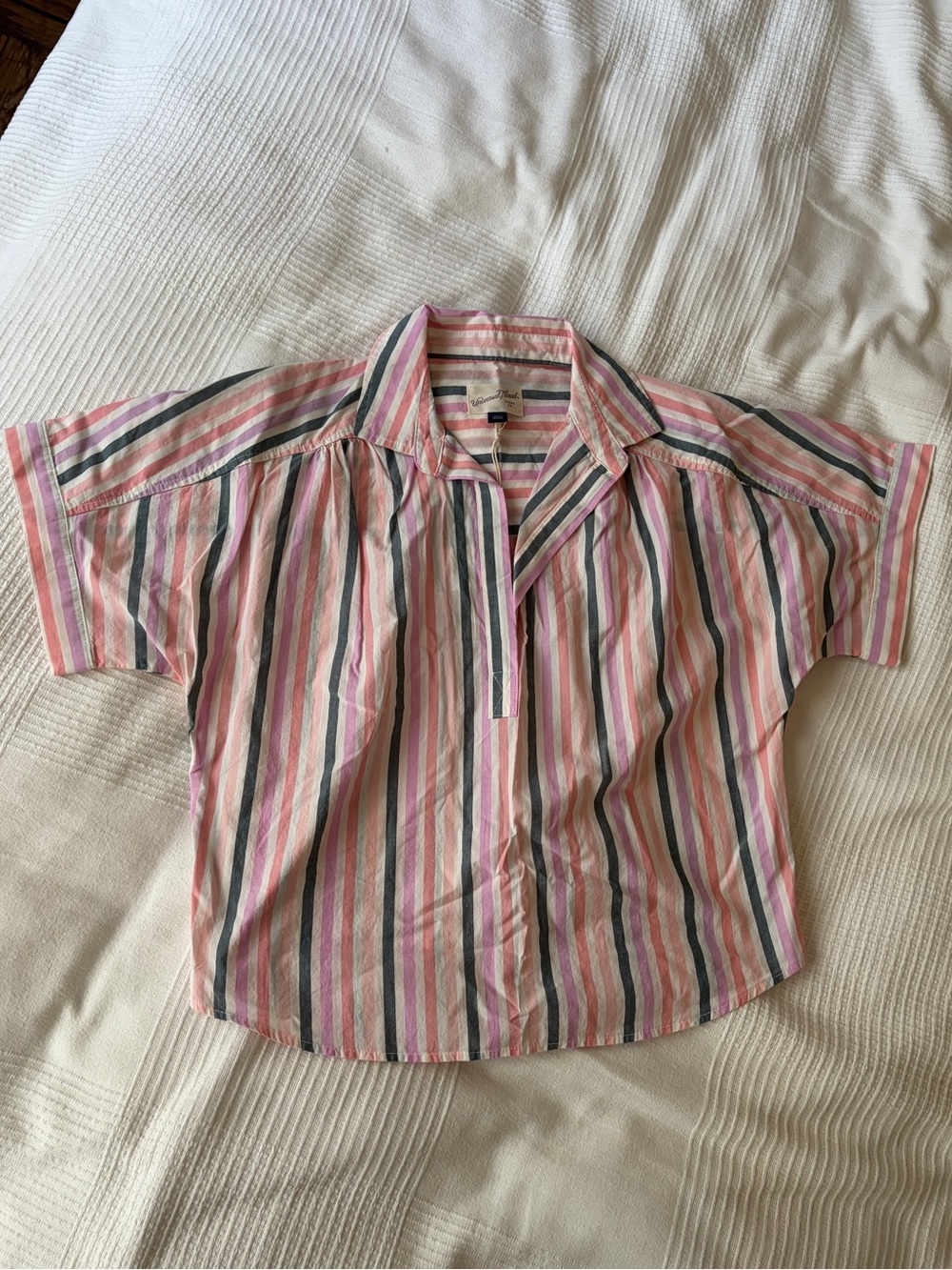 NWT Universal Thread Stripe Short-sleeve Collar Blouse